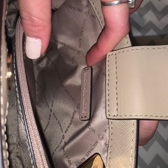 Michael Kors Purse - Picture 7 of 7